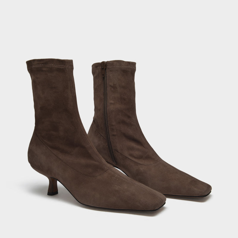 Audrey Ankle Boots in Brown Suede Calfskin
