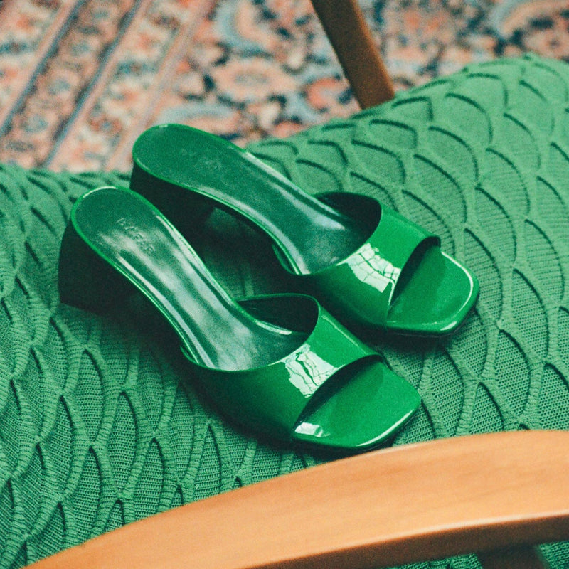 Romy Sandales in Green Patent Leather