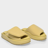 Gia 1 M090 Butter Yellow Slides