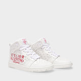 High Top Sneaker in White Silver