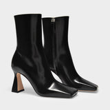 Isa Ankle Boots in Black Leather